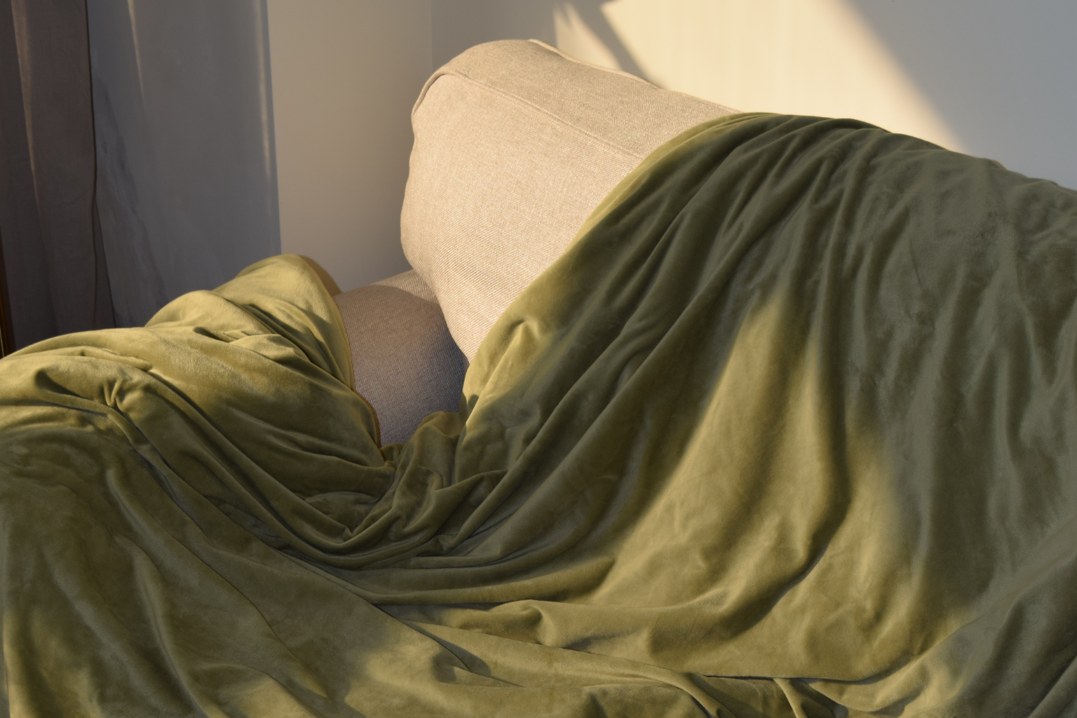 What to Expect When Using a Weighted Blanket Every Night